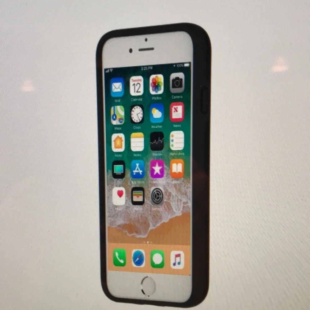 Incipio Stowaway Iphone case w/ credit card holder